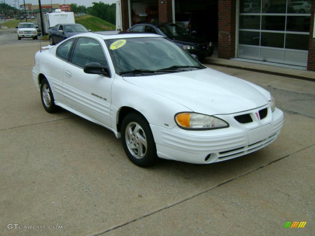 2000 Grand Am SE Coupe - Arctic White / Dark Pewter photo #4