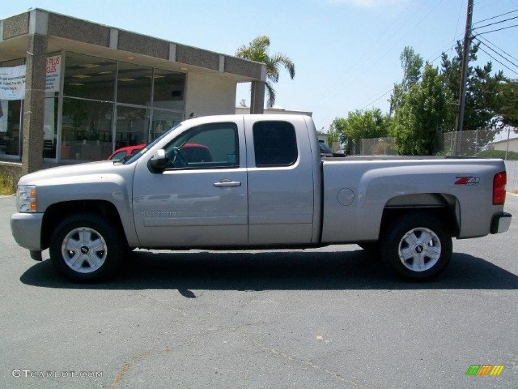 2008 Silverado 1500 Z71 Extended Cab 4x4 - Silver Birch Metallic / Ebony photo #4