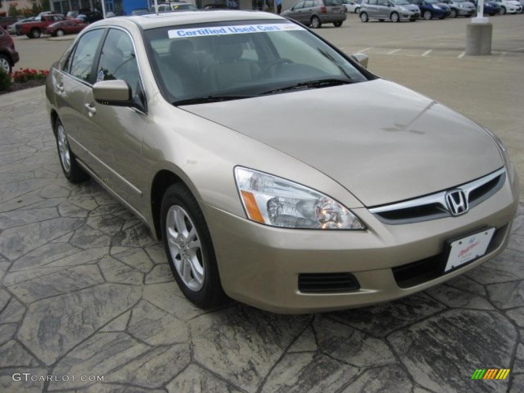 2007 Accord EX-L Sedan - Desert Mist Metallic / Ivory photo #1