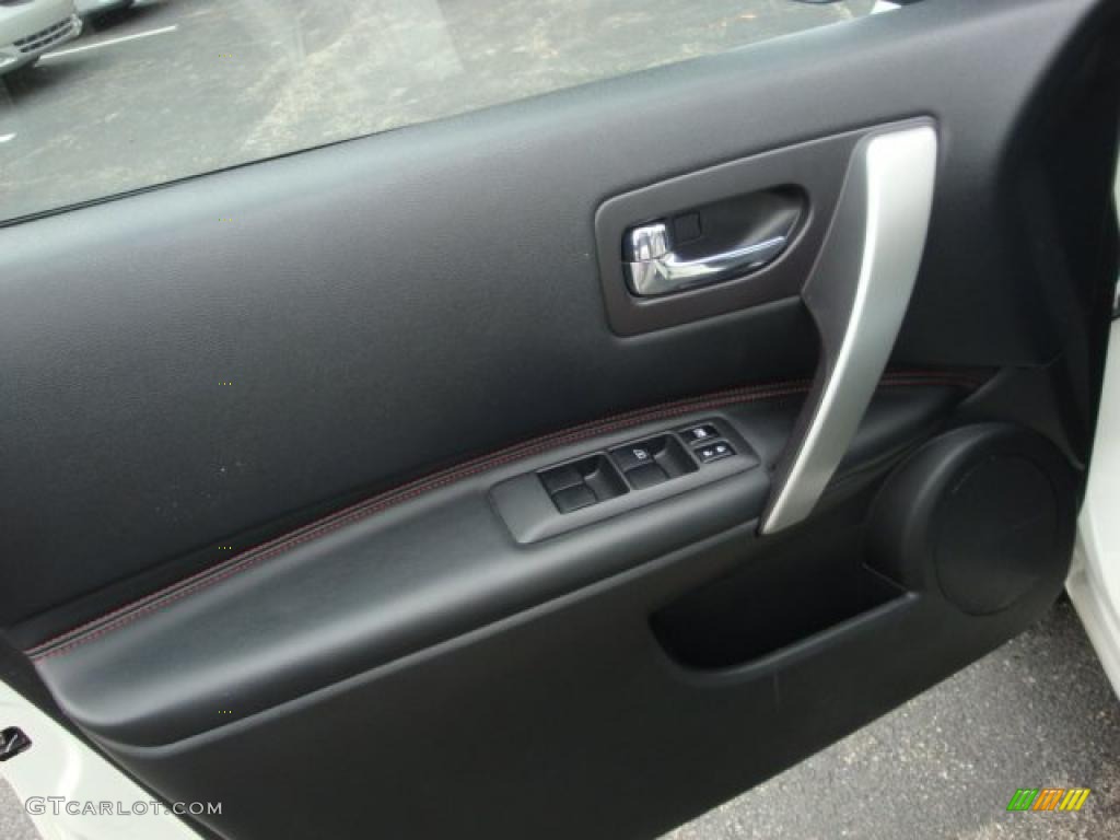 2008 Rogue SL AWD - Phantom White Pearl / Black photo #16