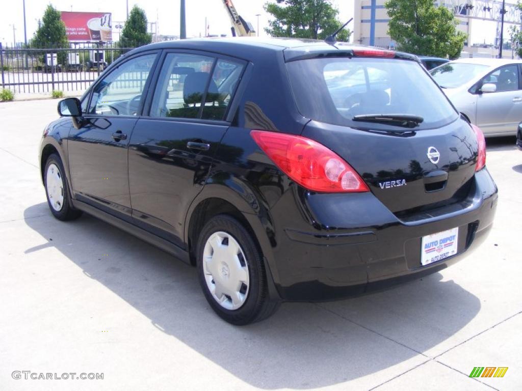 2009 Nissan versa hatchback colors #4