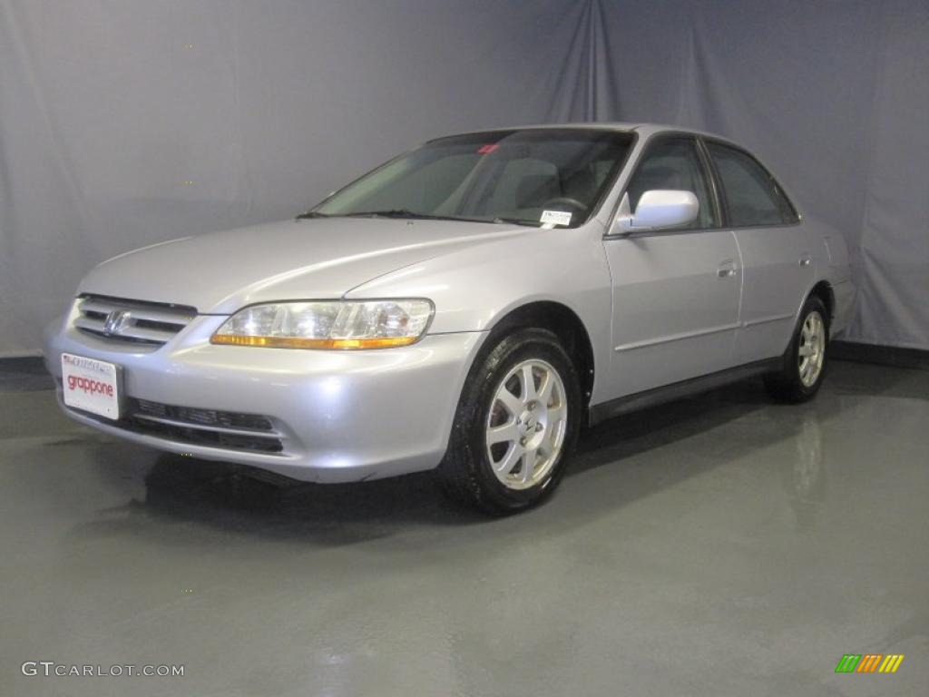 2002 Accord SE Sedan - Satin Silver Metallic / Quartz Gray photo #1