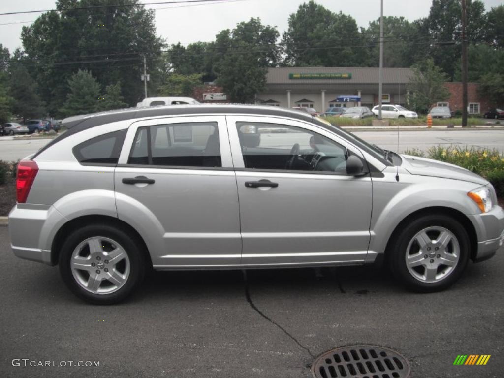 2008 Caliber SE - Bright Silver Metallic / Dark Slate Gray photo #9