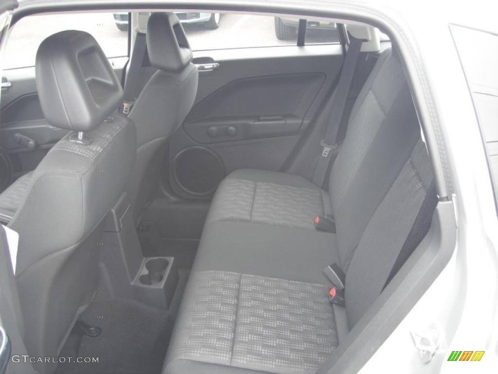2008 Caliber SE - Bright Silver Metallic / Dark Slate Gray photo #20