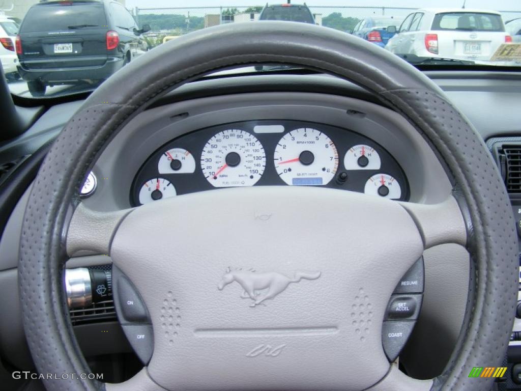 2001 Mustang GT Convertible - Silver Metallic / Medium Graphite photo #16