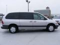 2000 Bright Silver Metallic Dodge Grand Caravan   photo #4