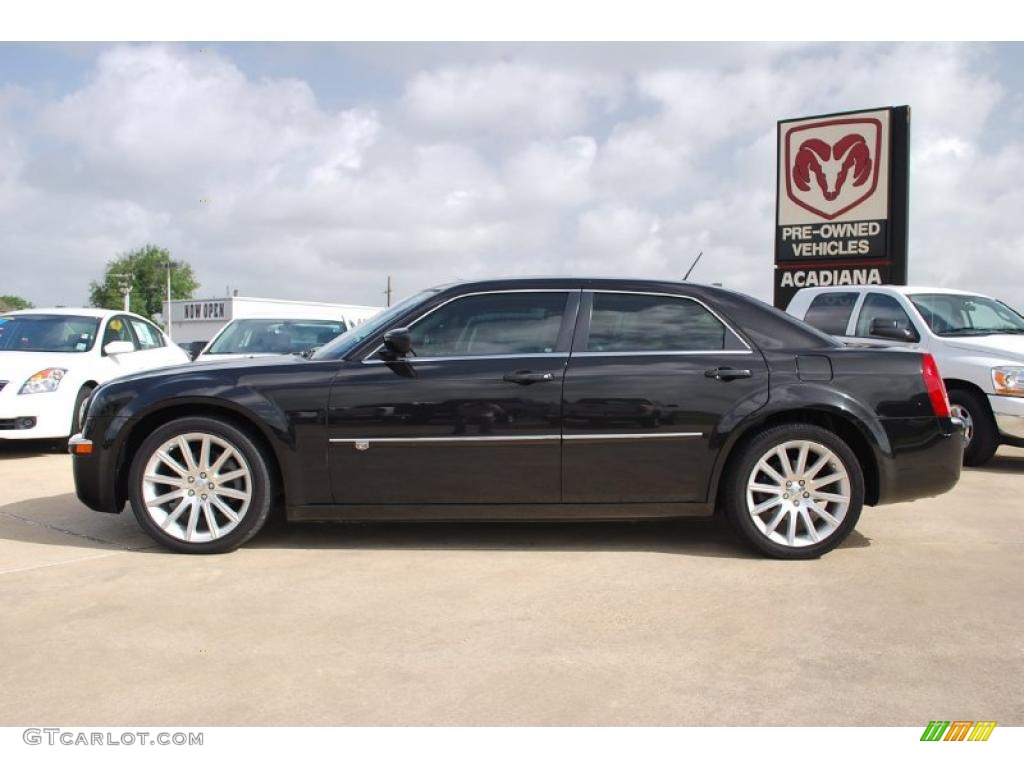 2008 300 C HEMI SRT Design - Brilliant Black Crystal Pearl / Dark Slate Gray photo #2