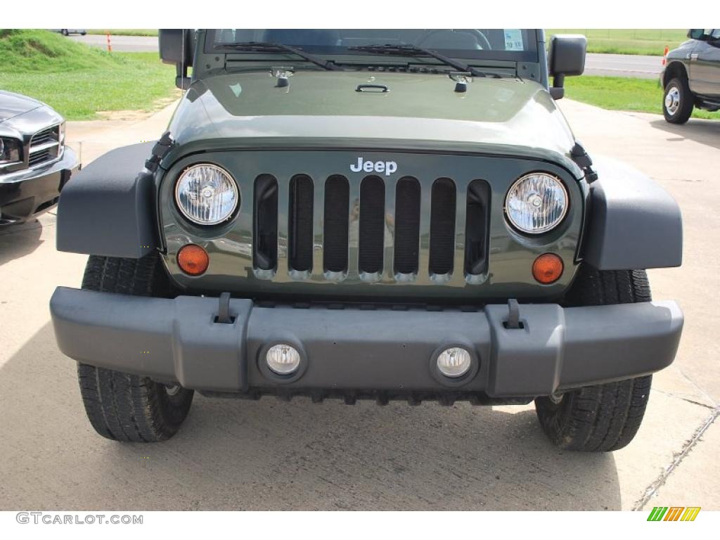 2009 Wrangler X 4x4 - Jeep Green Metallic / Dark Slate Gray/Medium Slate Gray photo #7