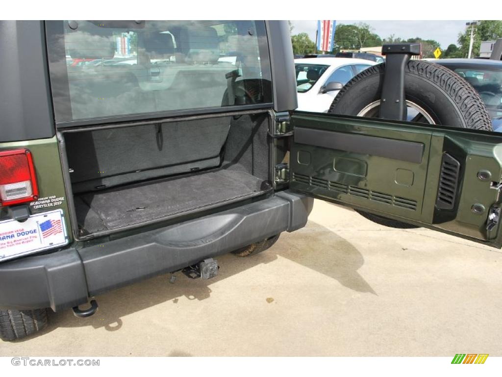 2009 Wrangler X 4x4 - Jeep Green Metallic / Dark Slate Gray/Medium Slate Gray photo #12