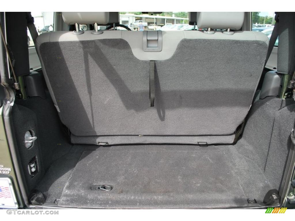 2009 Wrangler X 4x4 - Jeep Green Metallic / Dark Slate Gray/Medium Slate Gray photo #14