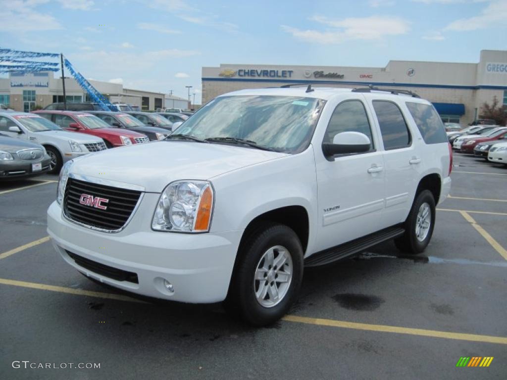 2010 Yukon SLT 4x4 - Summit White / Light Tan photo #1