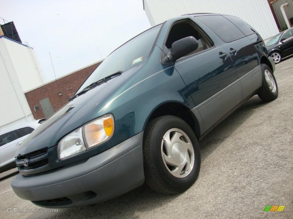 Dark Green Metallic Toyota Sienna