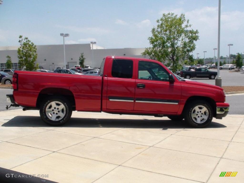 2006 Silverado 1500 LS Extended Cab - Victory Red / Medium Gray photo #5