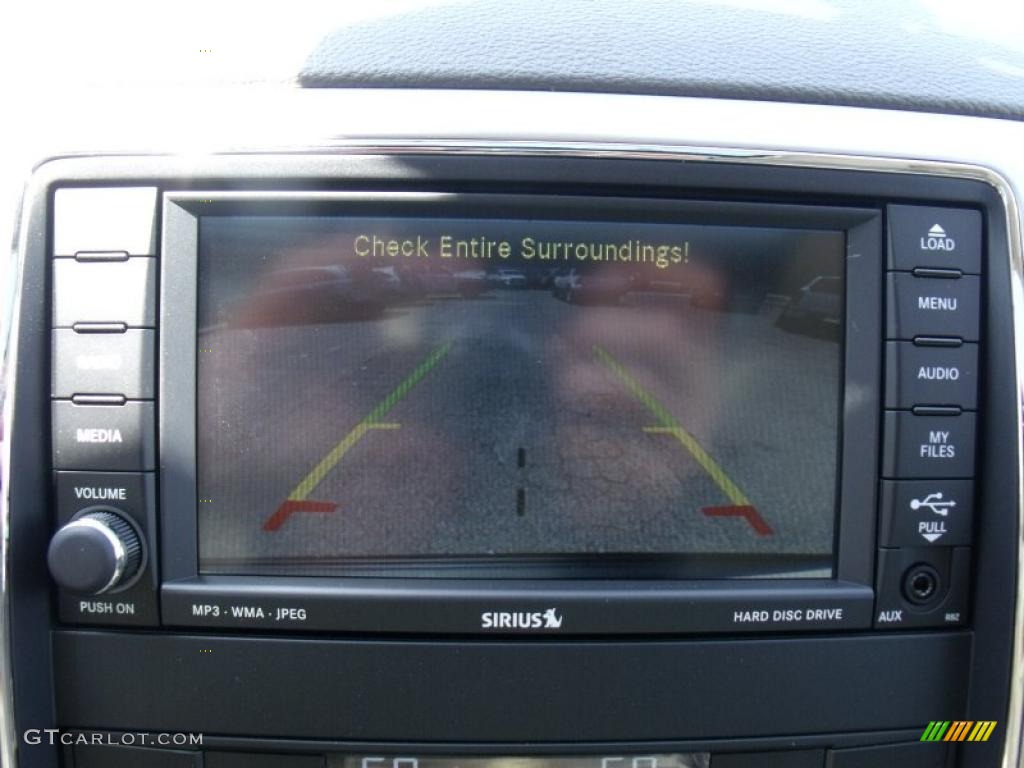 2011 Grand Cherokee Laredo X Package - Stone White / Dark Graystone/Medium Graystone photo #20