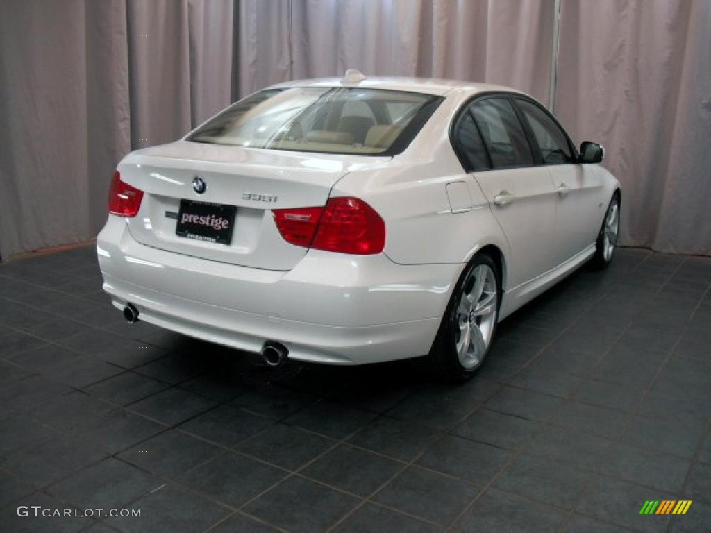 2009 3 Series 335i Sedan - Alpine White / Beige photo #2