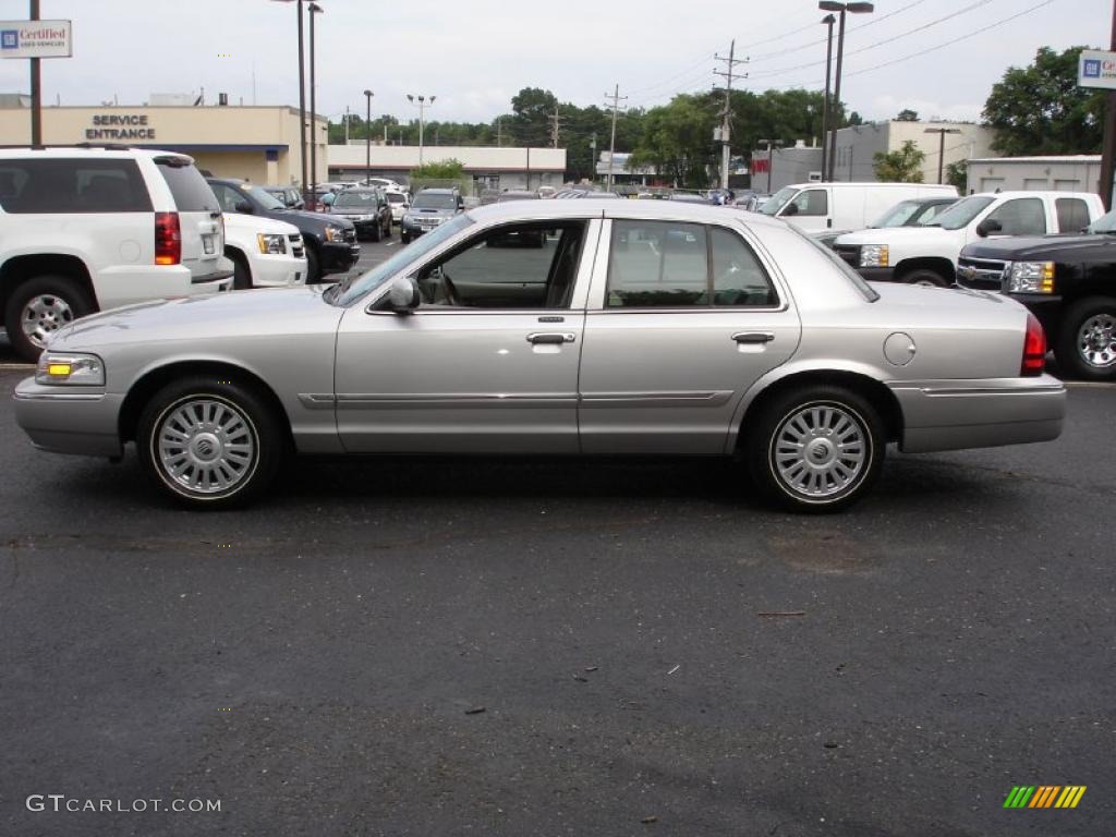 2007 Grand Marquis LS - Silver Birch Metallic / Light Camel photo #9