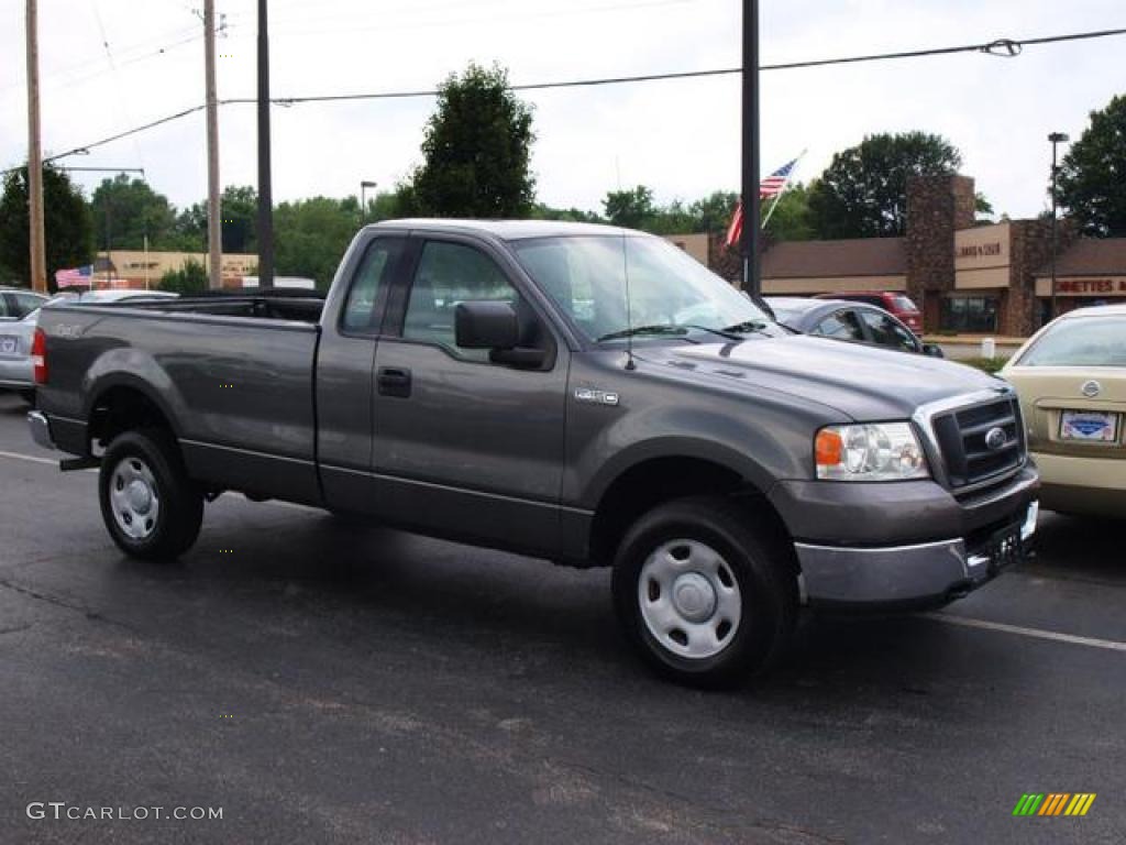2004 F150 XL Regular Cab 4x4 - Dark Shadow Grey Metallic / Dark Flint photo #2