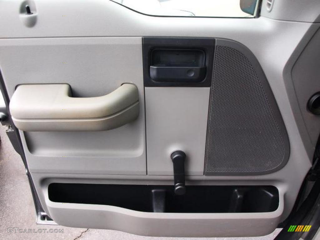 2004 F150 XL Regular Cab 4x4 - Dark Shadow Grey Metallic / Dark Flint photo #15