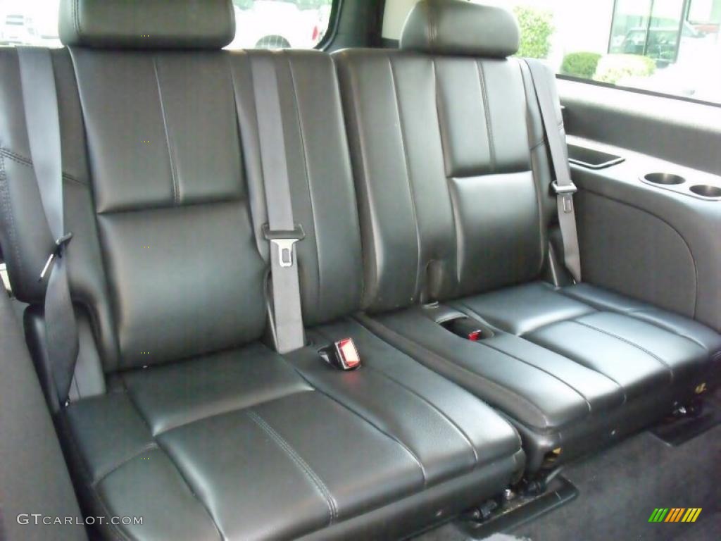 2007 Suburban 1500 LT - Silver Birch Metallic / Ebony photo #16