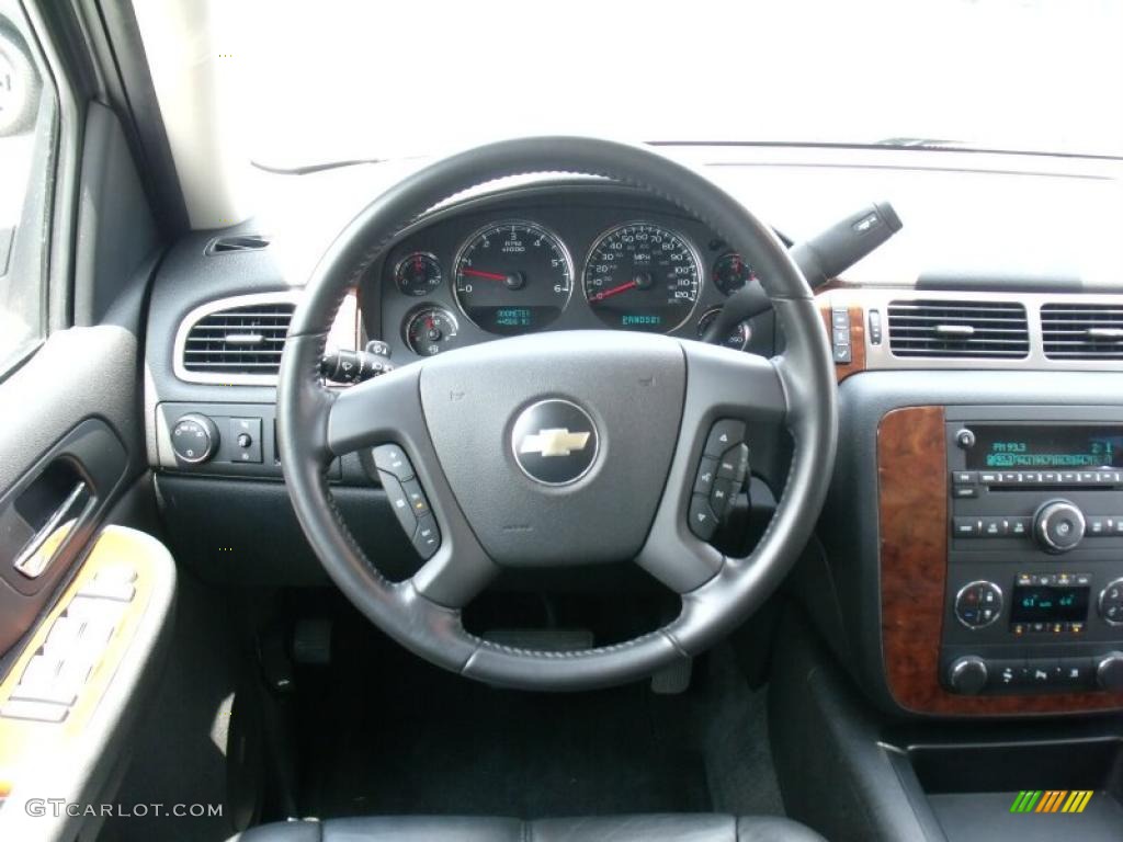 2007 Suburban 1500 LT - Silver Birch Metallic / Ebony photo #19