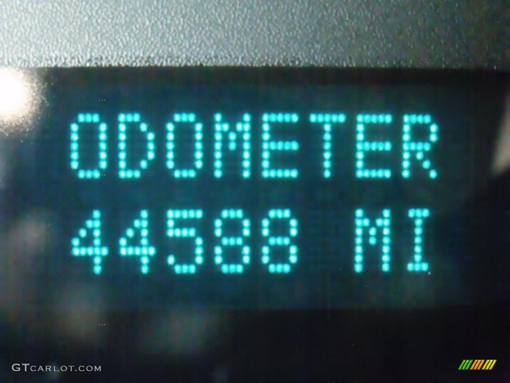 2007 Suburban 1500 LT - Silver Birch Metallic / Ebony photo #24