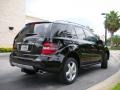 Black - ML 350 4Matic Photo No. 6