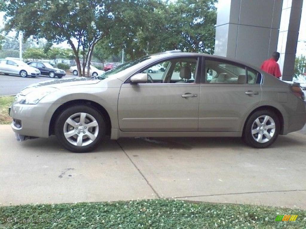 2008 Altima 2.5 SL - Pebble Beach Metallic / Blond photo #19