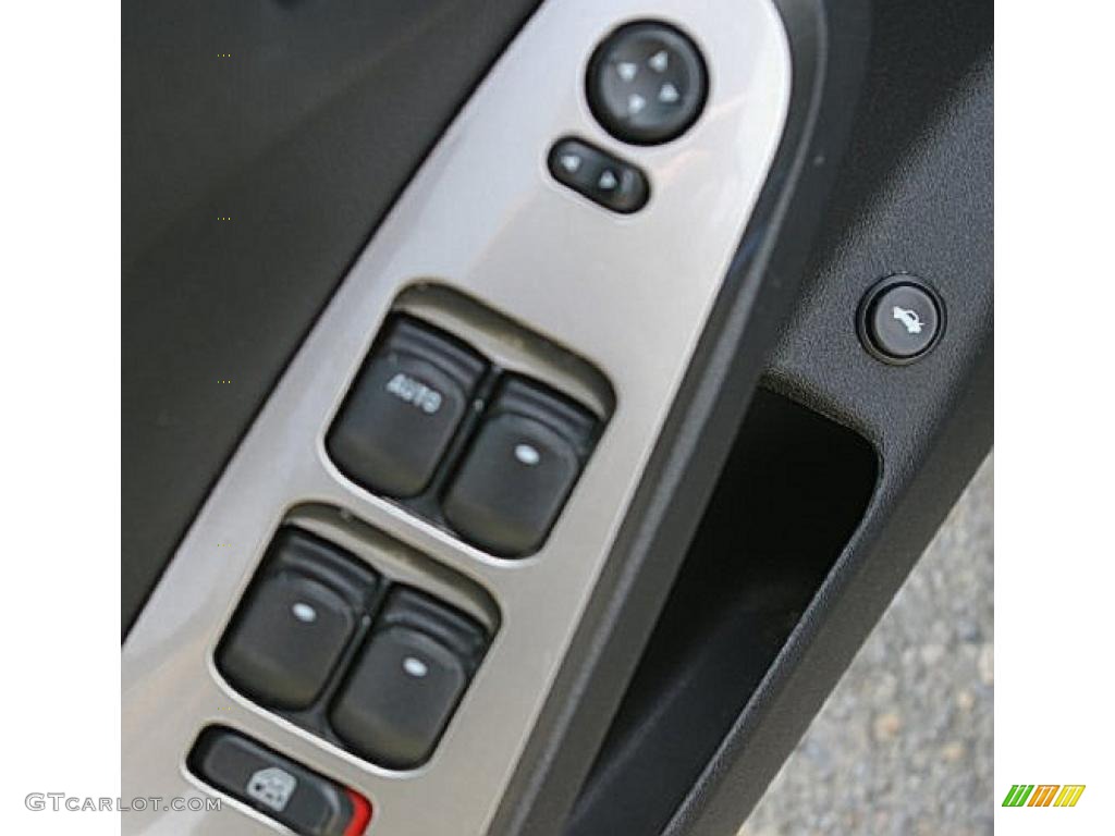 2006 G6 GTP Sedan - Electric Blue Metallic / Ebony photo #6