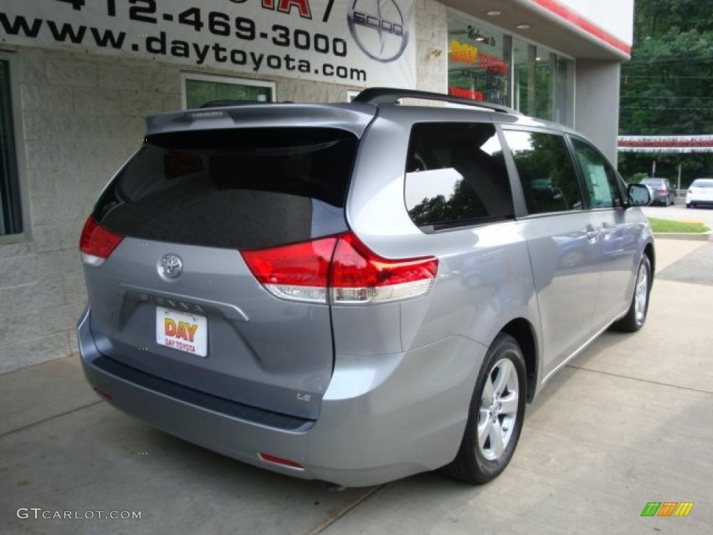 2011 Sienna LE - Silver Sky Metallic / Light Gray photo #2