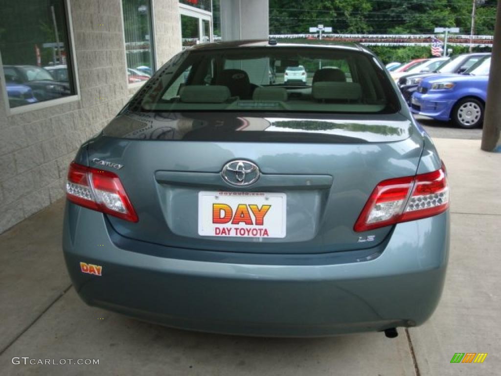 2011 Camry LE - Aloe Green Metallic / Ash photo #3
