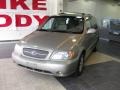 2005 Diamond Silver Metallic Kia Sedona LX  photo #2