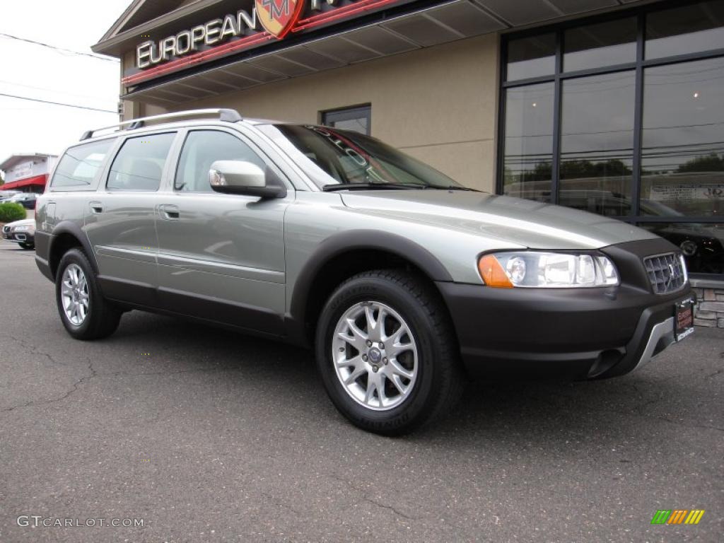 2007 XC70 AWD Cross Country - Willow Green Metallic / Taupe photo #1