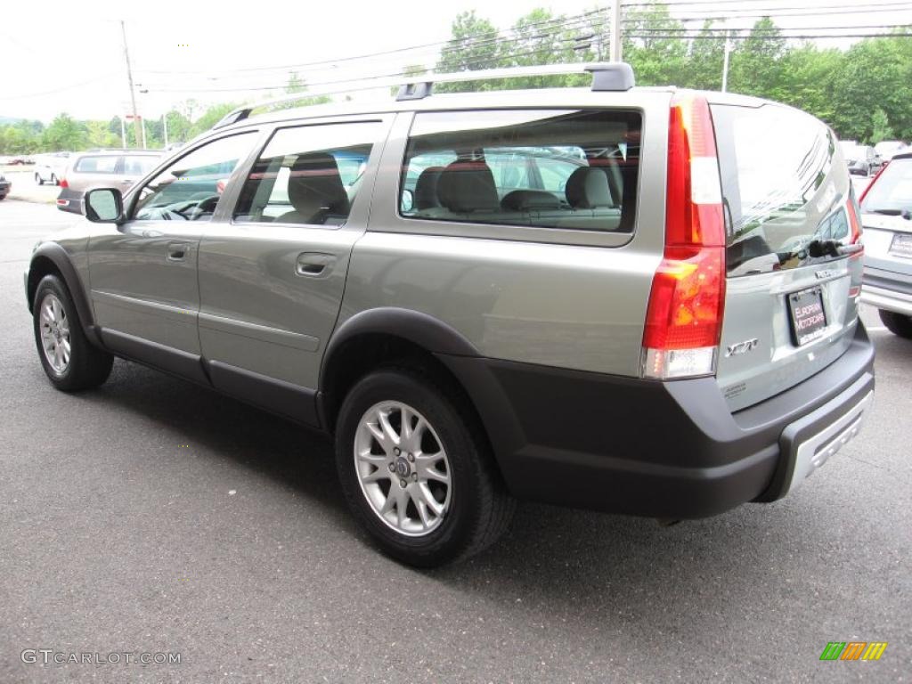 2007 XC70 AWD Cross Country - Willow Green Metallic / Taupe photo #3