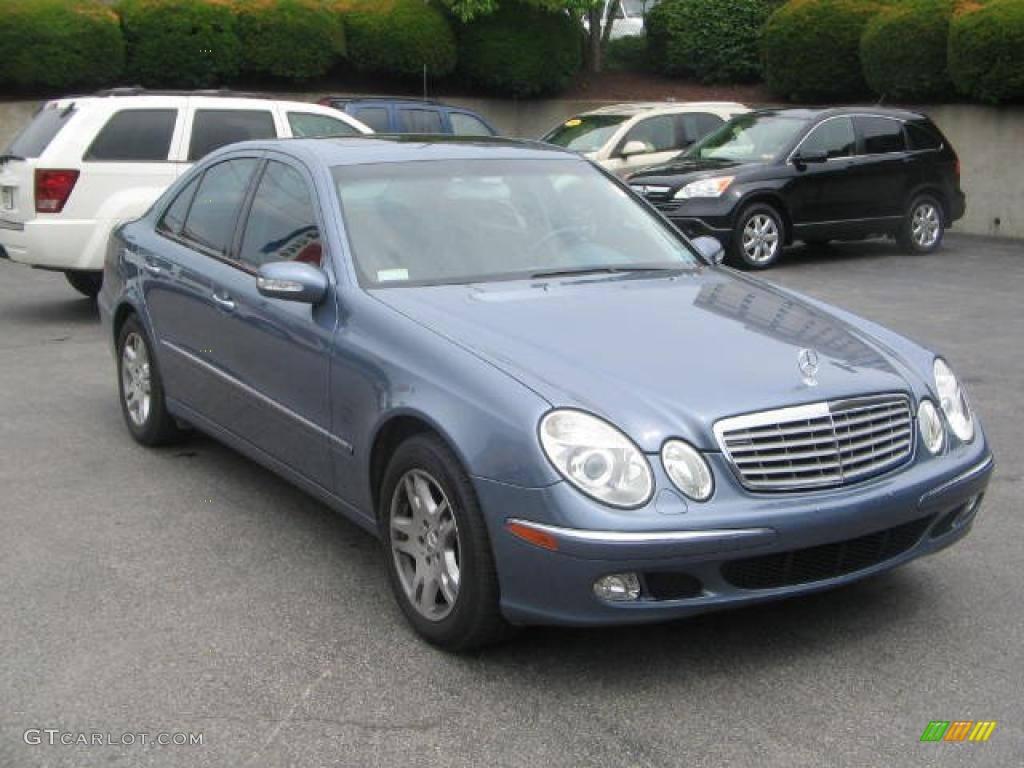 Platinum Blue Metallic Mercedes-Benz E