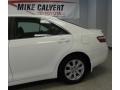 Super White - Camry Hybrid Photo No. 5