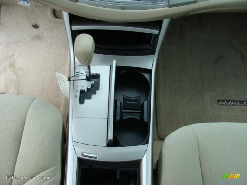 2010 Avalon XL - Blizzard White Pearl / Ivory photo #12