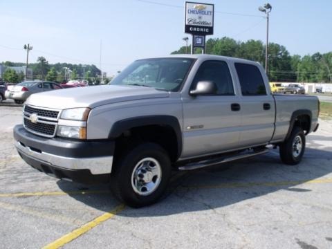 2006 Chevrolet Silverado 2500HD LS Crew Cab Data, Info and Specs