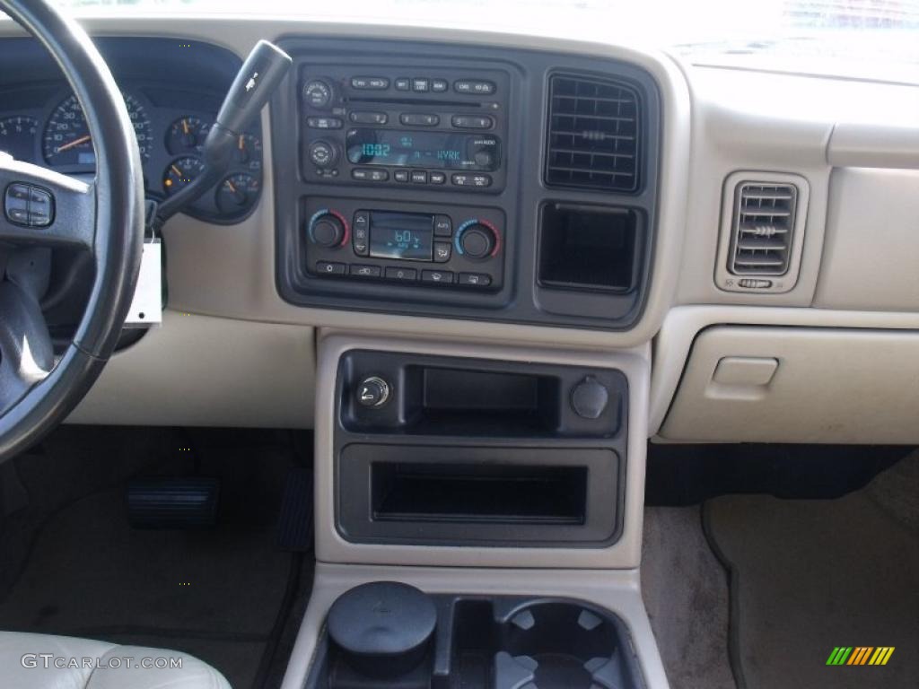 2003 Tahoe LT 4x4 - Sandalwood Metallic / Tan/Neutral photo #20