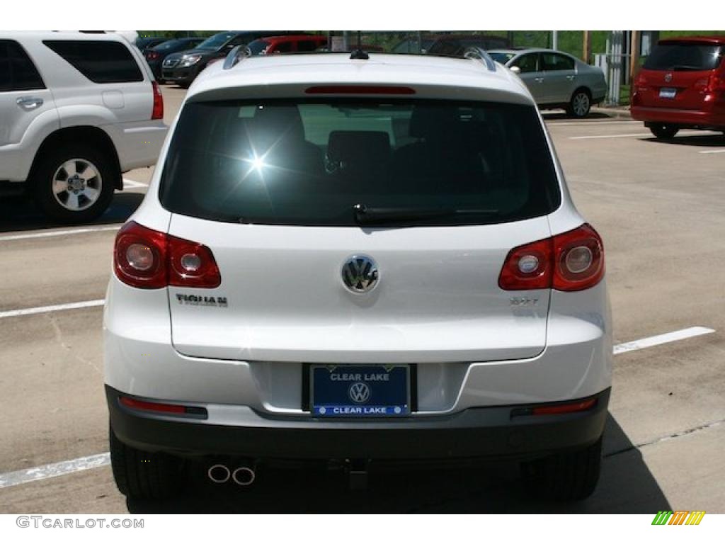 2011 Tiguan SEL - Candy White / Charcoal photo #12