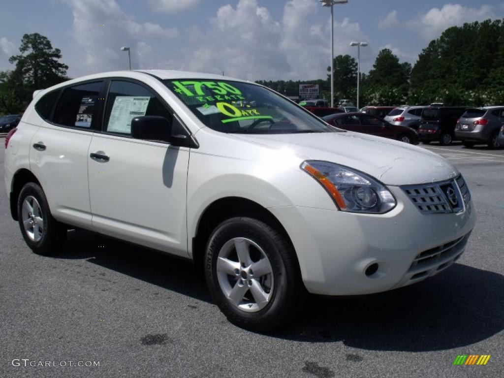 2010 Nissan rogue white #4