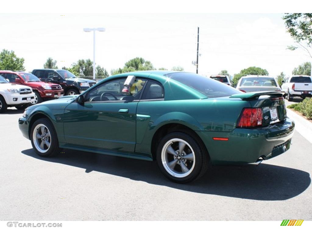 2001 Mustang GT Coupe - Dark Highland Green / Medium Parchment photo #4