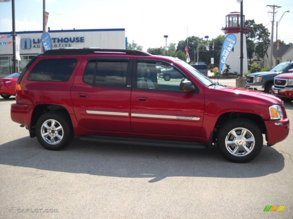 2004 Envoy XL SLT 4x4 - Magnetic Red Metallic / Dark Pewter photo #1