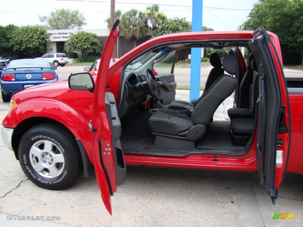 2008 Frontier SE V6 King Cab - Red Alert / Graphite photo #12