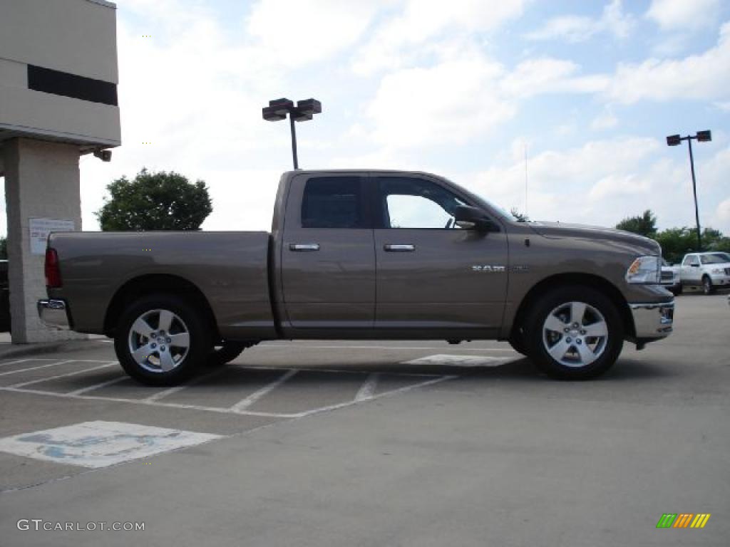 2010 Ram 1500 Big Horn Quad Cab - Austin Tan Pearl / Dark Slate/Medium Graystone photo #2