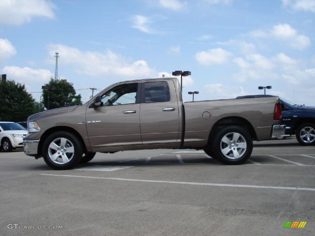 2010 Ram 1500 Big Horn Quad Cab - Austin Tan Pearl / Dark Slate/Medium Graystone photo #6