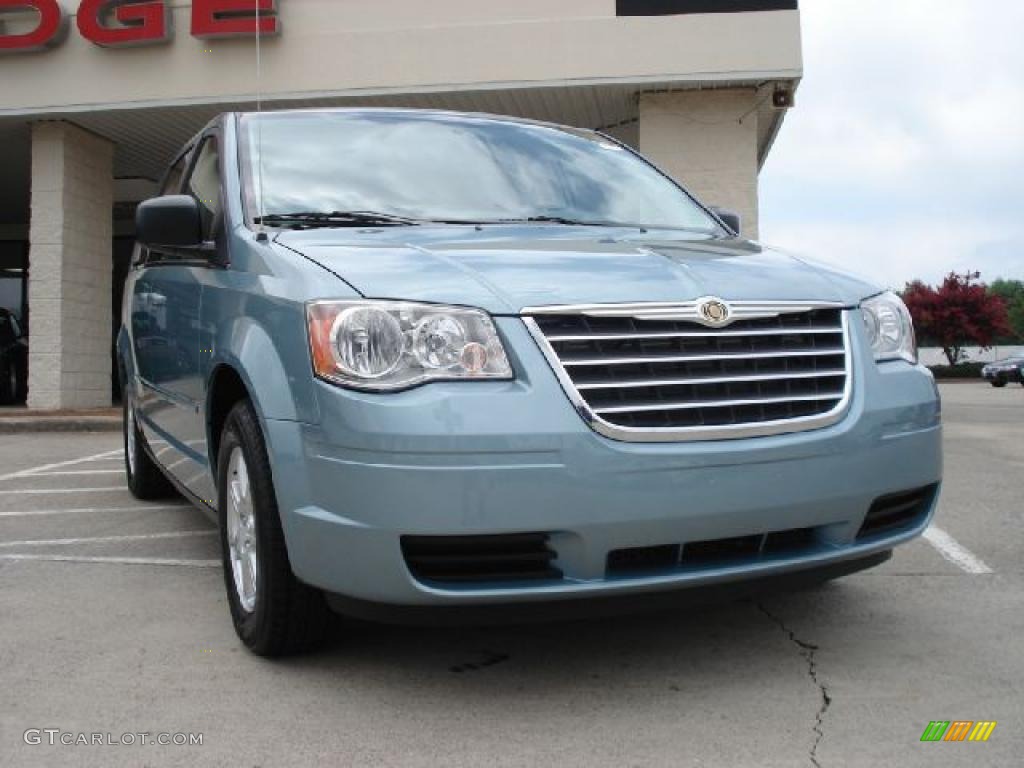 2010 Town & Country LX - Clearwater Blue Pearl / Dark Slate Gray photo #1