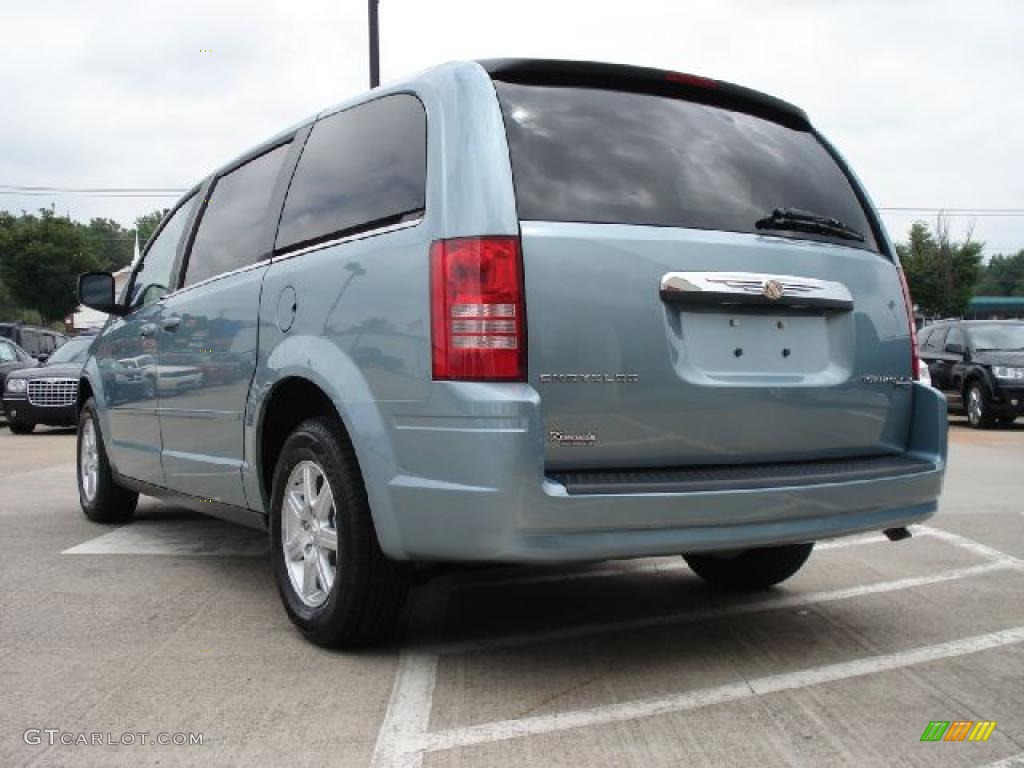 2010 Town & Country LX - Clearwater Blue Pearl / Dark Slate Gray photo #5