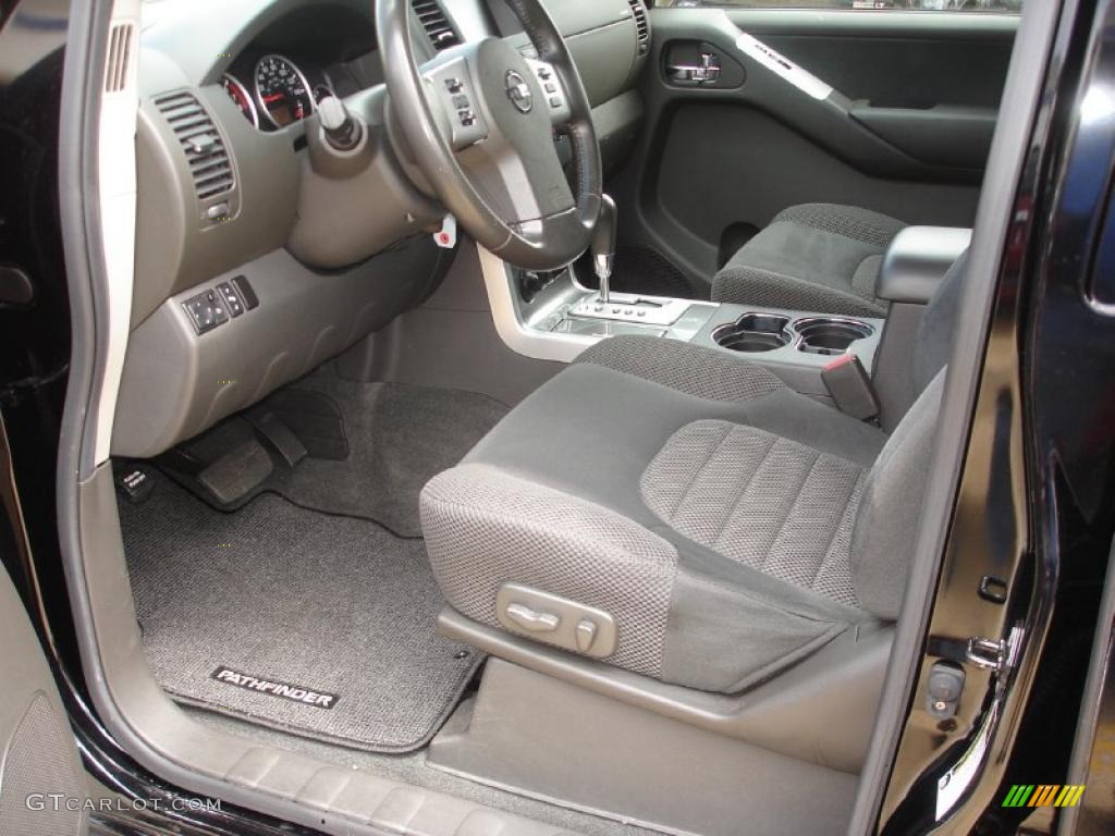 2008 Pathfinder SE 4x4 - Super Black / Graphite photo #10