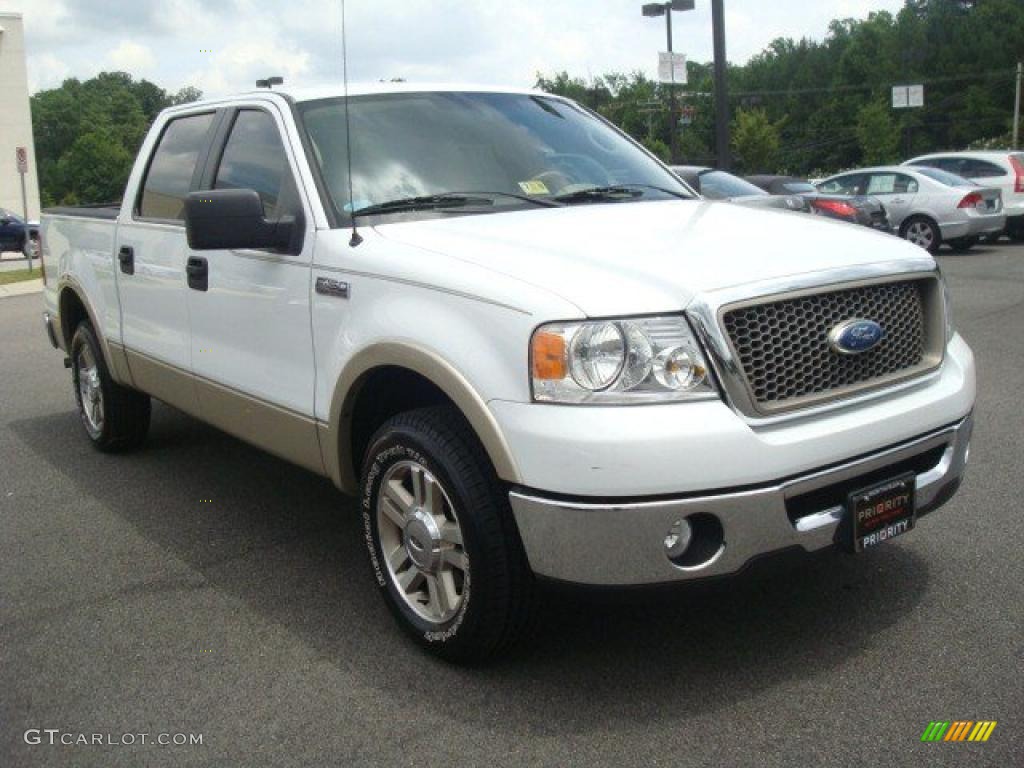 2006 F150 Lariat SuperCrew - Oxford White / Tan photo #7