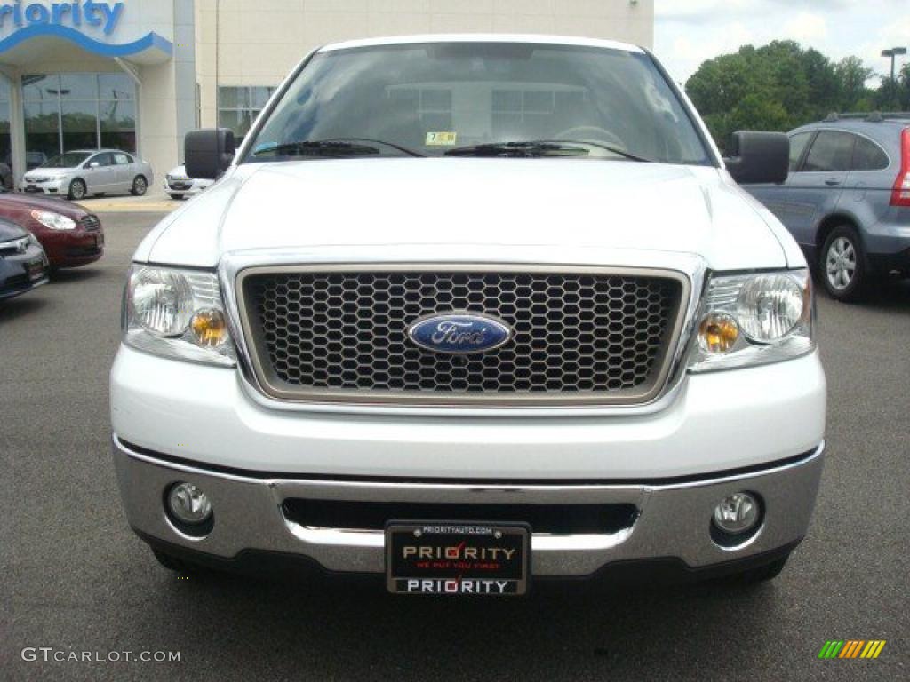2006 F150 Lariat SuperCrew - Oxford White / Tan photo #8